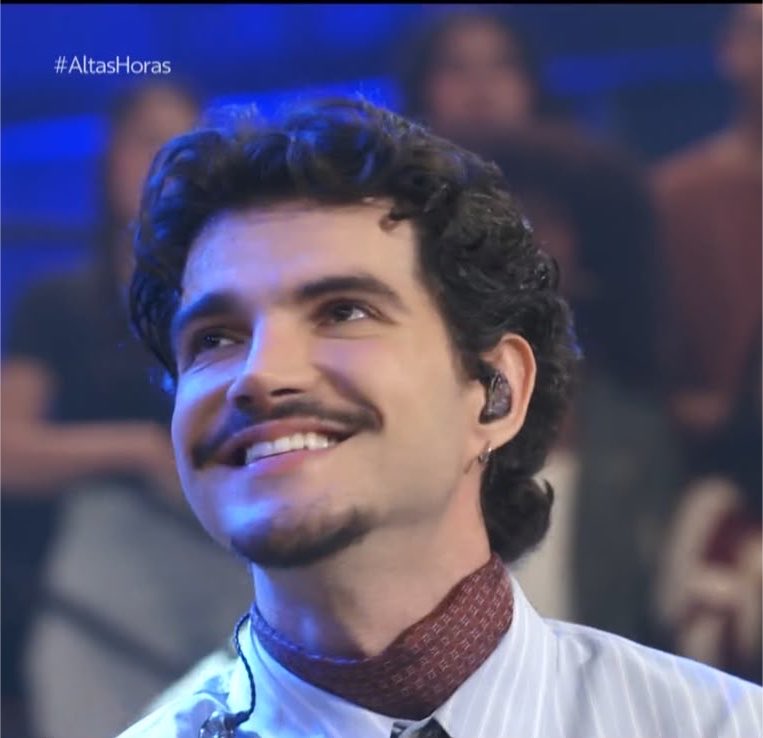 podlobers's tweet photo. O sorriso mais lindo 😭

JÃO NO ALTAS HORAS https://t.co/iTd1HrBv3o