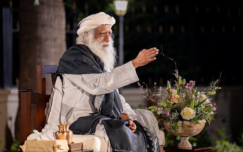 SadhguruJV's tweet photo. Spiritual process simply means your inner intelligence is awake. Time is limited. Whatever needs to happen must happen now. #SadhguruQuotes https://t.co/3wHMG08tjn