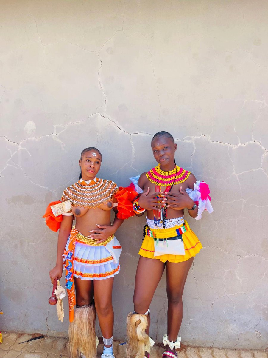 zulumaidensX's tweet photo. Random Zulu 
#Zulu #Africa #Culture #Black #Tits #Boobs #Breasts
#Topless #Women https://t.co/rWLfA9ACdl