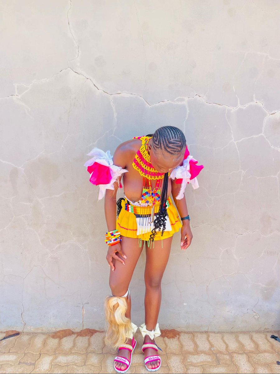 zulumaidensX's tweet photo. Random Zulu 
#Zulu #Africa #Culture #Black #Tits #Boobs #Breasts
#Topless #Women https://t.co/rWLfA9ACdl