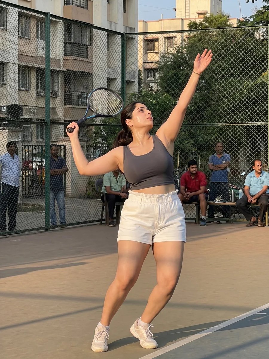Ya_shi_1's tweet photo. कुछ रिश्तों को मुलाक़ात की
ज़रूरत नहीं होती,
बस याद करते ही
चेहरे पर खुशी छा जाती है। 😊
बिल्कुल ऐसी ही दोस्ती है मेरी आप सभी X के Friends से 🩷
Happy Friendship Day to all my friends here on X..!❤️🫂
#Happyfriendshipday
#FriendshipDay
#Yashi🌷 https://t.co/RIW962L4L0