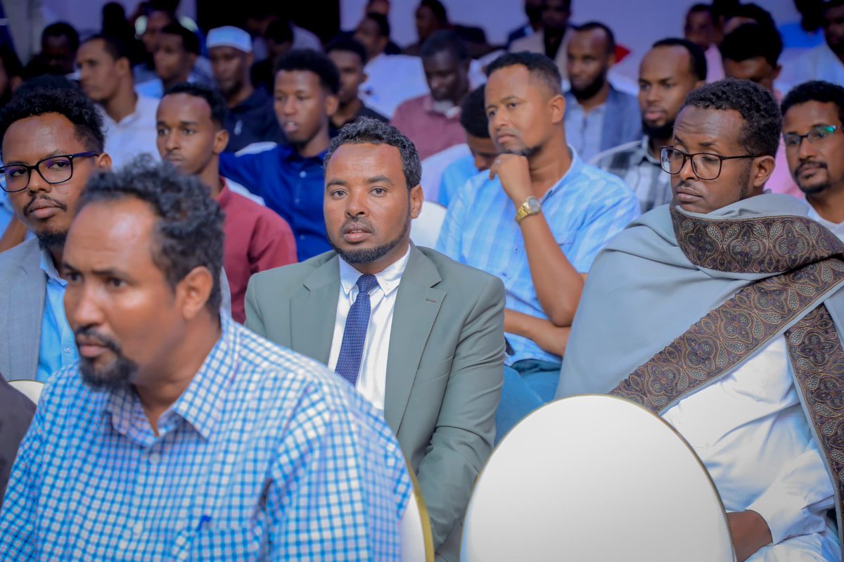 LasanodForum's tweet photo. If you joined us for the Lasanod Forum, stay connected through @LasanodForum.

Organised by @SomaliNetworkUK Follow, share and help us keep building the platform.

#LasanodForum https://t.co/x83SsDd6Hx