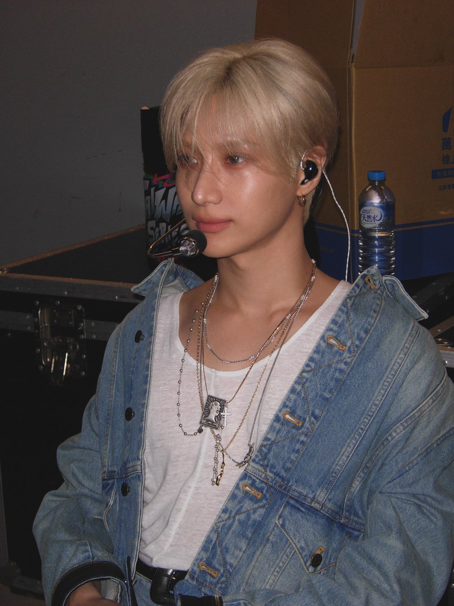xoalsoxIGBot's tweet photo. 260802 xoalsox IG 
#태민 #TAEMIN #テミン #탬스타그램 https://t.co/9owKmsnxUj