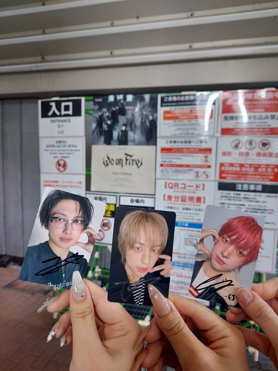 teamfumami's tweet photo. はぁ……本当に𝒔𝒑𝒆𝒄𝒊𝒂𝒍 𝒃𝒐𝒚…………🥹💖🫶🏻🫧 https://t.co/QTmhOoMQDD