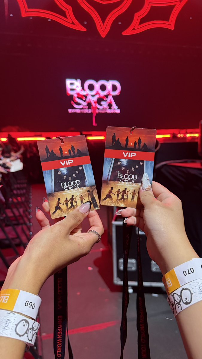 0209lovvv's tweet photo. #bloodsaga thank you for the most unforgettable tour. luv u forever @ENHYPEN 𑣲 https://t.co/O6tiGOLqLQ