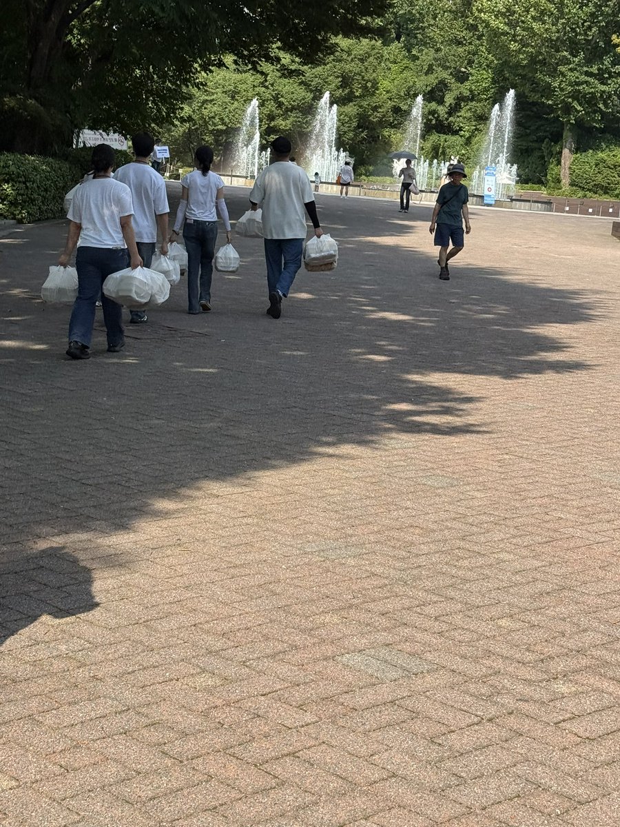 axmpvit's tweet photo. 아이덴티티 밥 자만추함 https://t.co/9aya8VDXUG