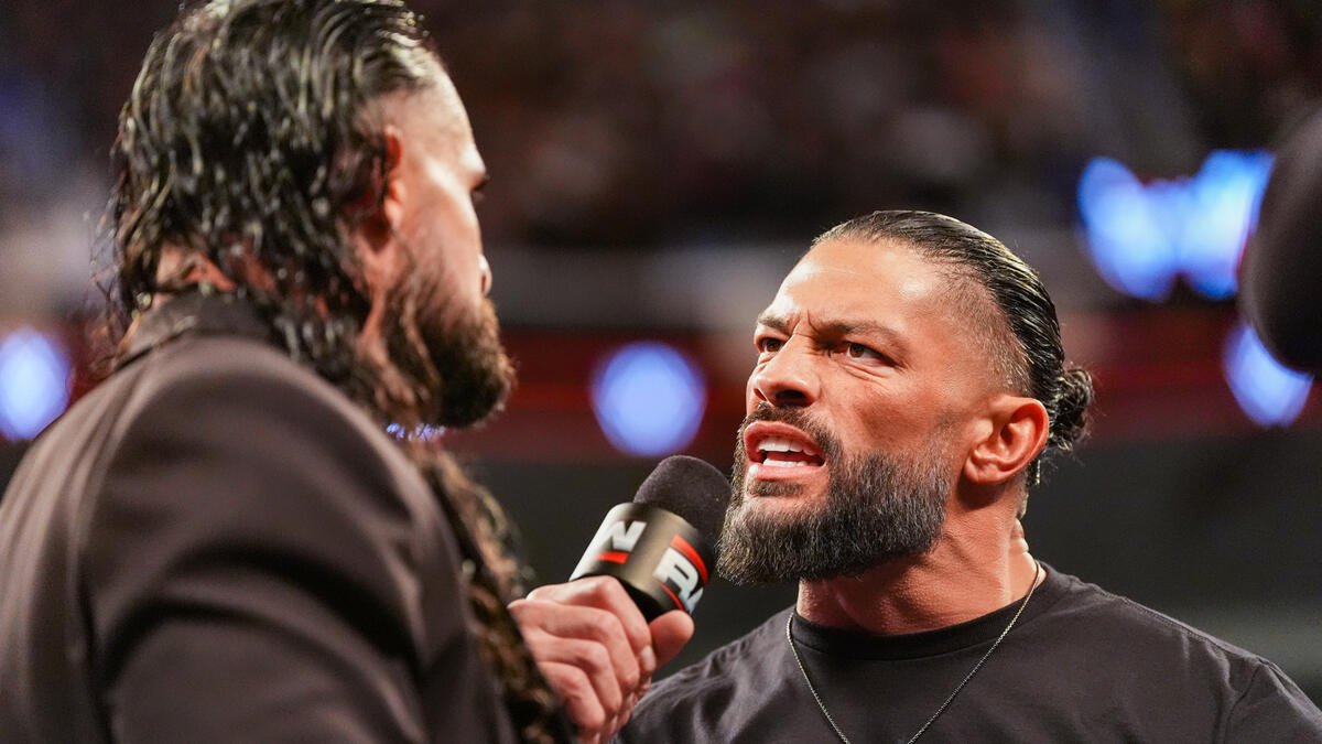 HananBhat_07's tweet photo. Tonight.....The Rivalry Ends!☝🏻
#RomanReigns 
#SethRollins 
#SummerSlam https://t.co/wtBQbUsXzN