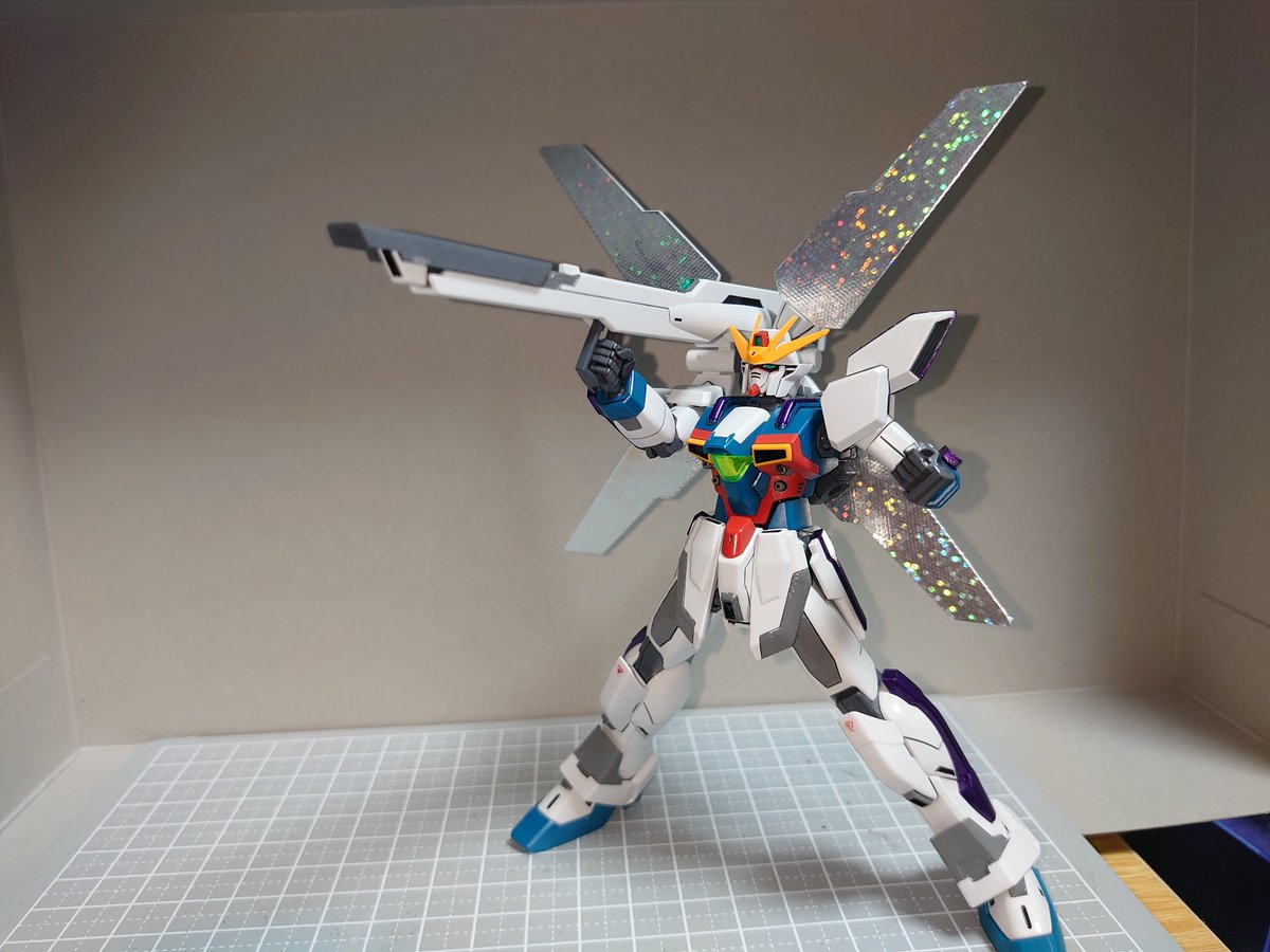 TSR_tomo's tweet photo. 「死ぬもんか…！」「ガロード…」「死なせるもんかー！」
ティファを守るために奮闘するガロードの勇姿が思い出されます…カッコいいー！ https://t.co/6wrZuh7jcJ