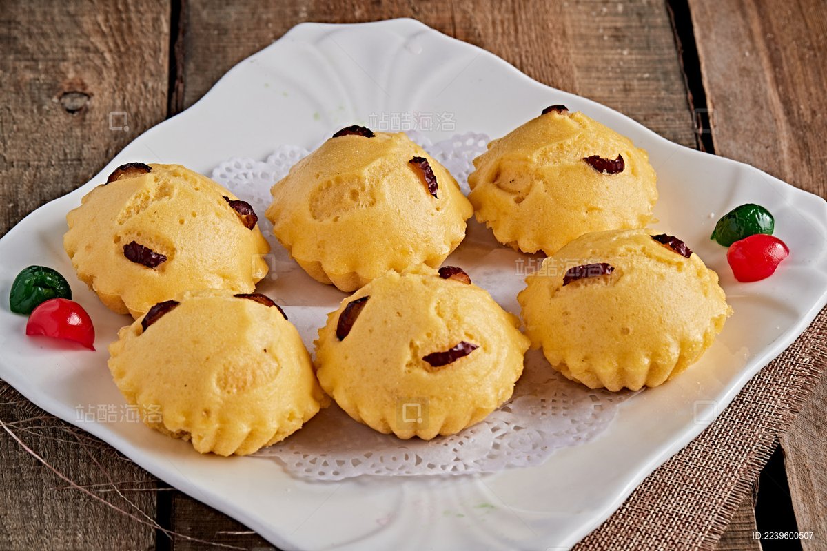 VivianHoff45007's tweet photo. Just spent a cozy Sunday baking warm chocolate chip cookies—golden edges, melty centers, and the whole house smelling like heaven https://t.co/v9cE2PBBE5