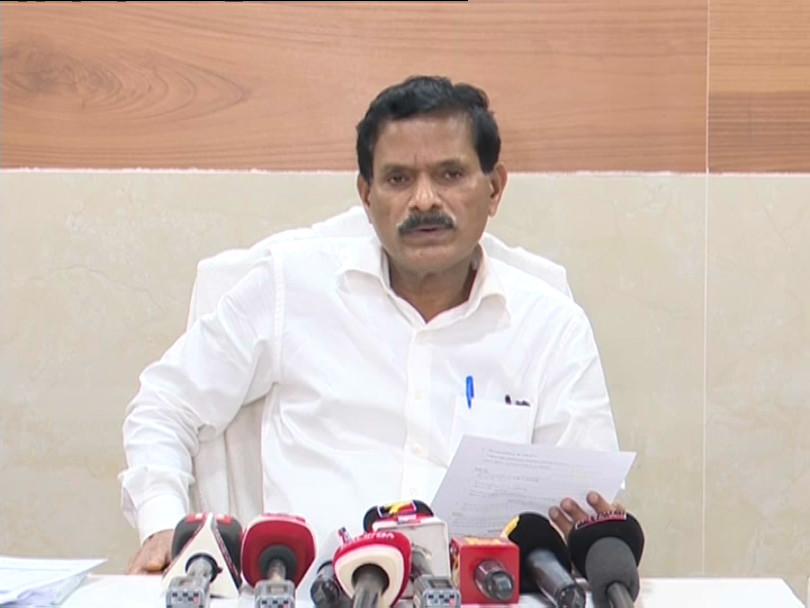 otvkhabar's tweet photo. #ଆଉ_ବନ୍ୟା_ଆଶଙ୍କା_ନାହିଁ: EIC
-ମହାନଦୀ କିମ୍ବା ଅନ୍ୟ ନଦୀରେ ବନ୍ୟା ଆଶଙ୍କା ନାହିଁ
-ସ୍ଥିତି ସମୀକ୍ଷା କରି ସୂଚନା ଦେଲେ ଜଳ ସମ୍ପଦ ସର୍ବୋଚ୍ଚ ଯନ୍ତ୍ରୀ
-କେଉଁଥି ପାଇଁ ବନ୍ୟା ପରିସ୍ଥିତି ସୃଷ୍ଟି ହେଲା ସ୍ପଷ୍ଟ କଲେ EIC
#NoFloodFear #EIC #Mahanadi #OdishaFlood #FloodUpdate #WaterResource #NoFlood #OdishaNews #OTV https://t.co/T9J5fL2tvq