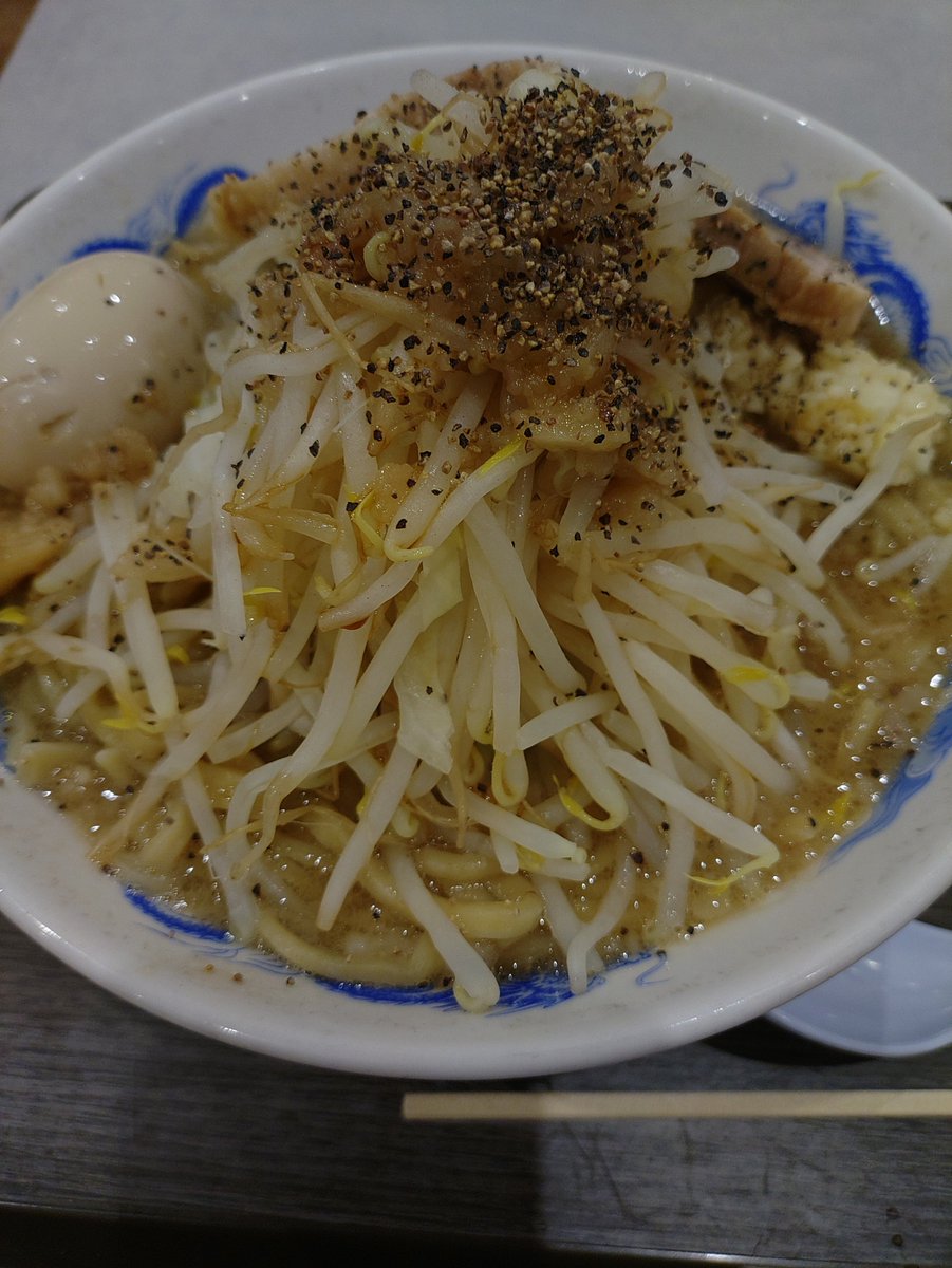 la_rgu's tweet photo. 2ヶ月ぶりくらいにこういうの食ったわ https://t.co/yWSxtXeg7k