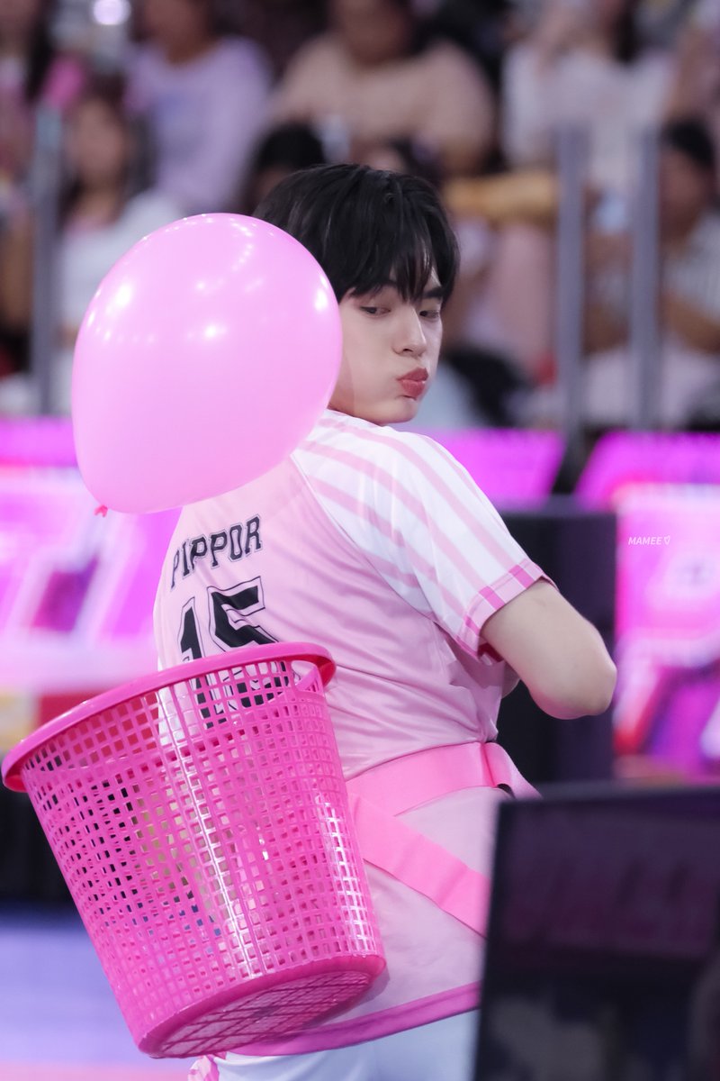 picxikiki's tweet photo. น้องป๋อมีลูกโป่งสองลูกอยู่คนเดียวเยยย🎈🎈

TEETEEPOR CHEER UP

#ตี๋ตี๋ป๋อสปอร์ตเดย์2026
#DMDSPORTDAY2026 
#porsuppakarn https://t.co/6ONKDHnWnN