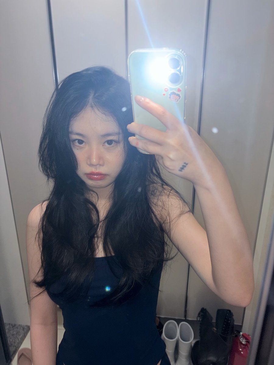globalsoojin's tweet photo. [📸] 260802 SOOJIN fromm update 

#SOOJIN #수진 https://t.co/4HoLLpmHhq