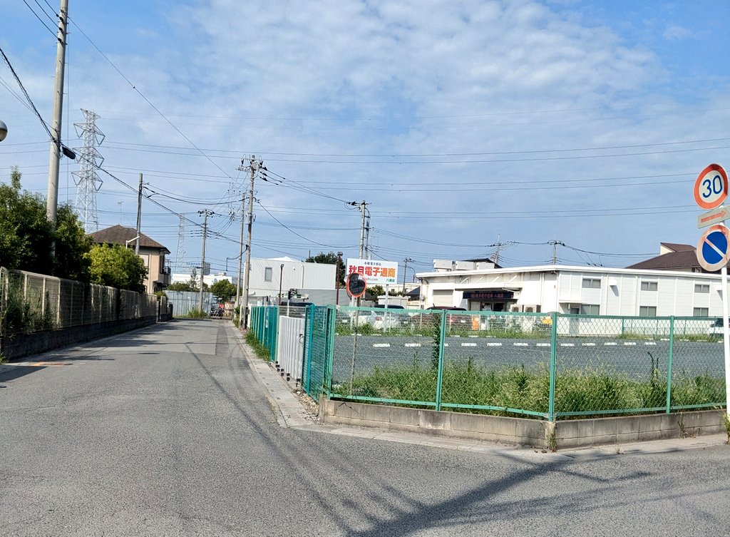trks_aq's tweet photo. 1時間半も滞在してしまった https://t.co/Rw75dP3Jil