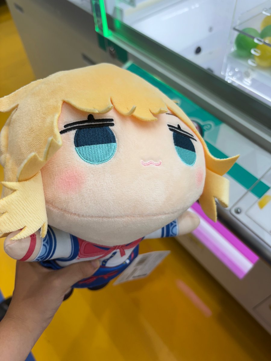 Ririsu2011's tweet photo. 友のために取った、700円です。　＃ホロライブ https://t.co/QKVaV23Wcj