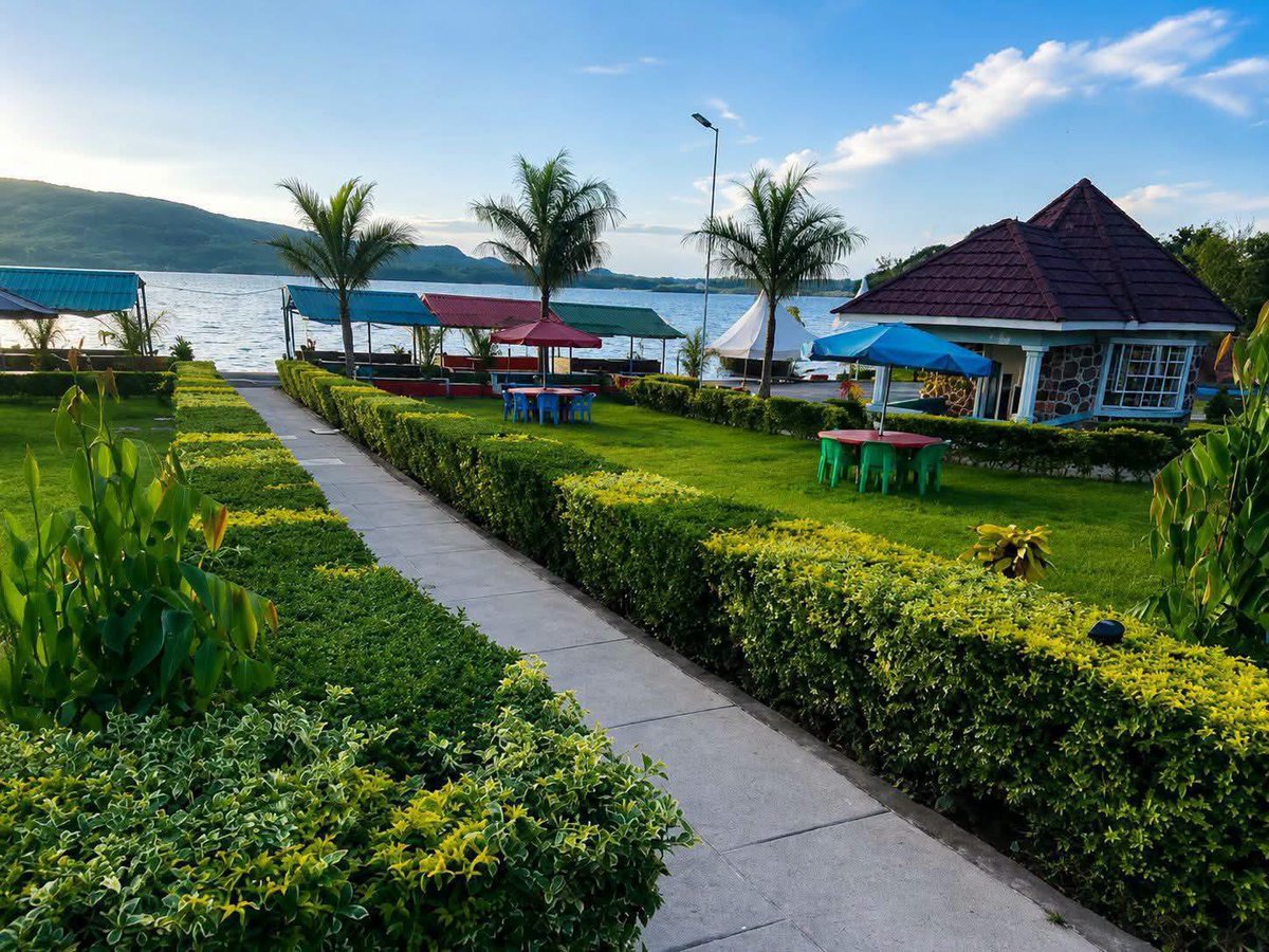 onjolo_kenya's tweet photo. If you happen to be in Mbita - Homabay county highly reccomend Ugoma Beach Resort for your staycation https://t.co/z1E5SSdMMk