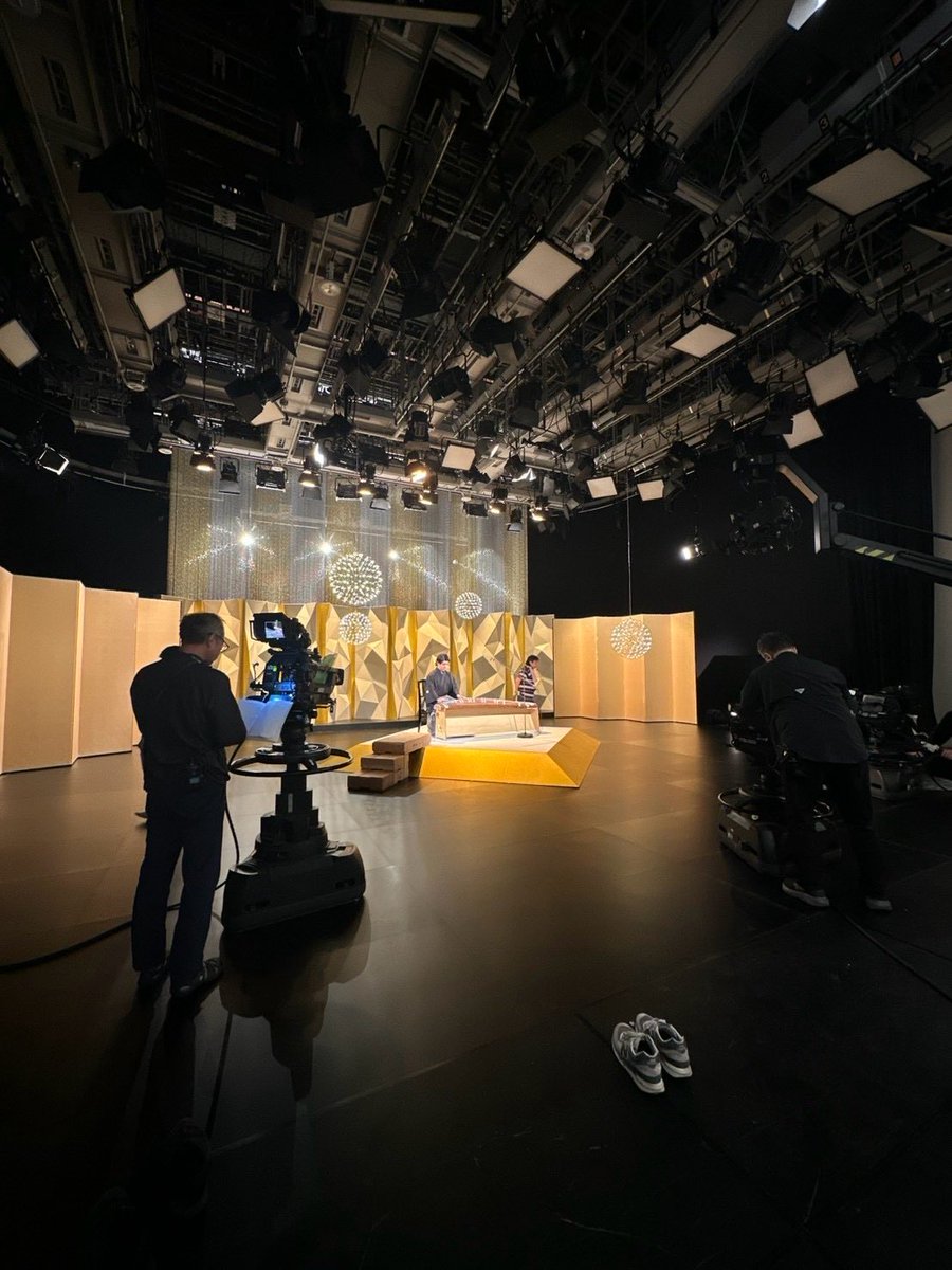 sokyoku007600's tweet photo. 9月4日(金)午後9時、NHK Eテレ【芸能きわみ堂】に出演させていただきます。
⁡司会の高橋英樹さん、大久保佳代子さん、狐のコン平(NHKアナウンサー・石橋亜紗さん)とのトークに加え、藝大まで取材にお越しいただき、普段のレッスン風景なども撮影していただきました。
是非ご覧下さいませ！ https://t.co/836a6ttvo8