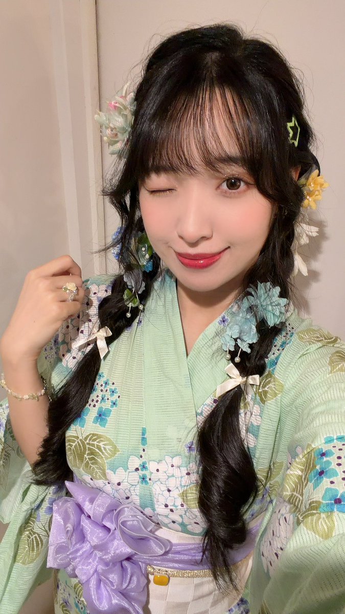 JoyceT_0501's tweet photo. ✨浴衣スペシャルミニライブありがとうございました💚

綺麗なお花とカワイイメンバーに囲まれてとってもハッピーな時間‼️
みんなもエンジョイスできたかな〜？👀

あっという間で、8月も🔥よろしくね！
#年中無休エンジョイス https://t.co/QZYGtyX7kI