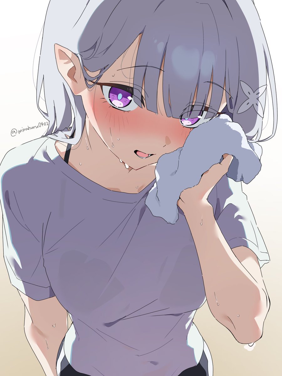 mirahuru0401's tweet photo. 運動後リアたん https://t.co/LsUK3GsND9