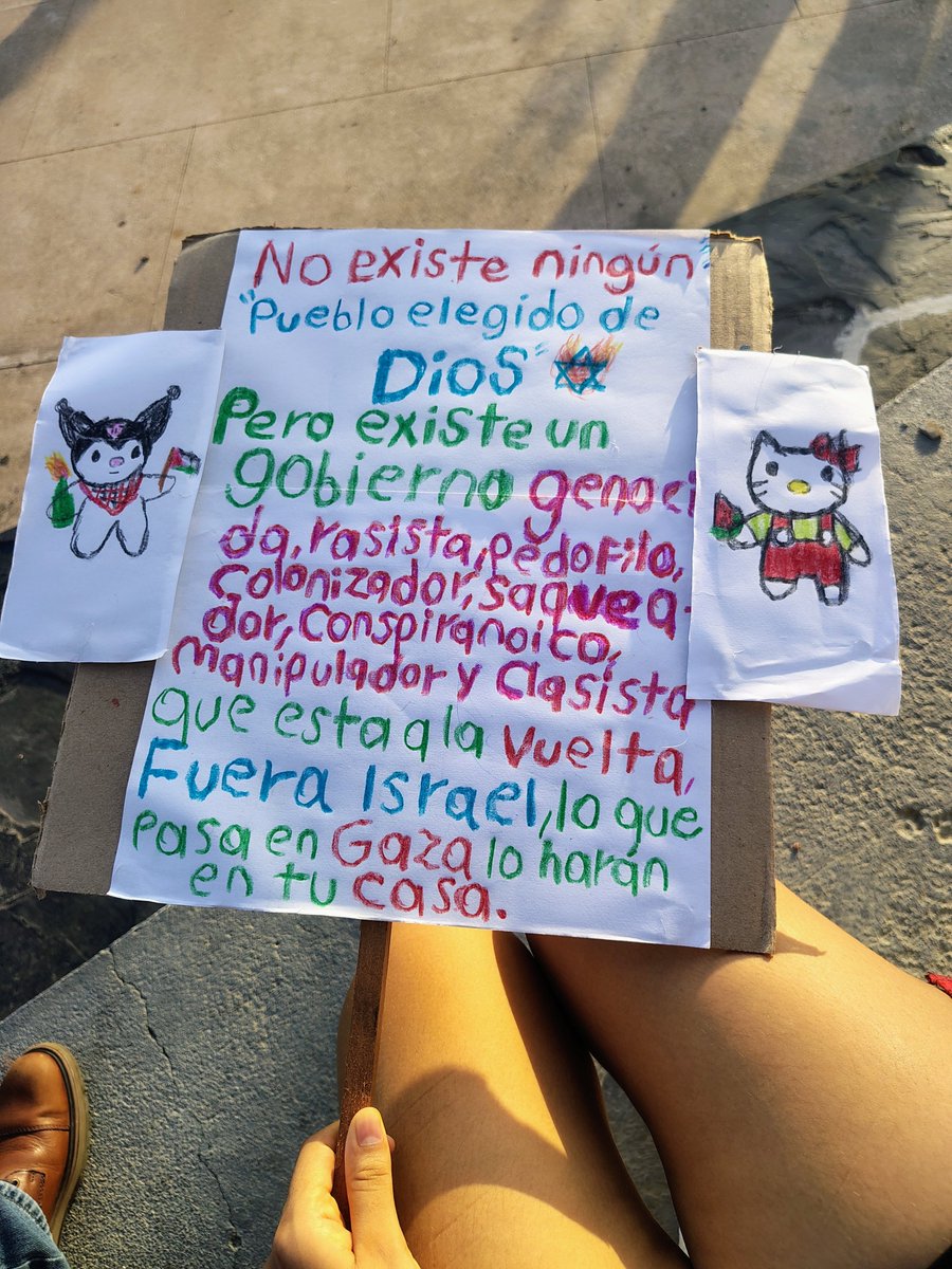 LoquitaMareada's tweet photo. Hoy fui en la marcha antisionista de mi rancho,este fue mi cartel 🍉🔥 https://t.co/K3gBBZmq4d
