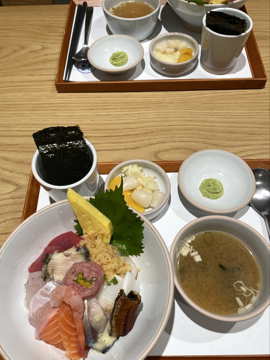 koiitaku's tweet photo. #고은성밥먹어

은성이:시간이…곧 공연 시작인데

ㅈㅅ합니다
점심 맛있게 드셨나요? https://t.co/3inTaizAmM
