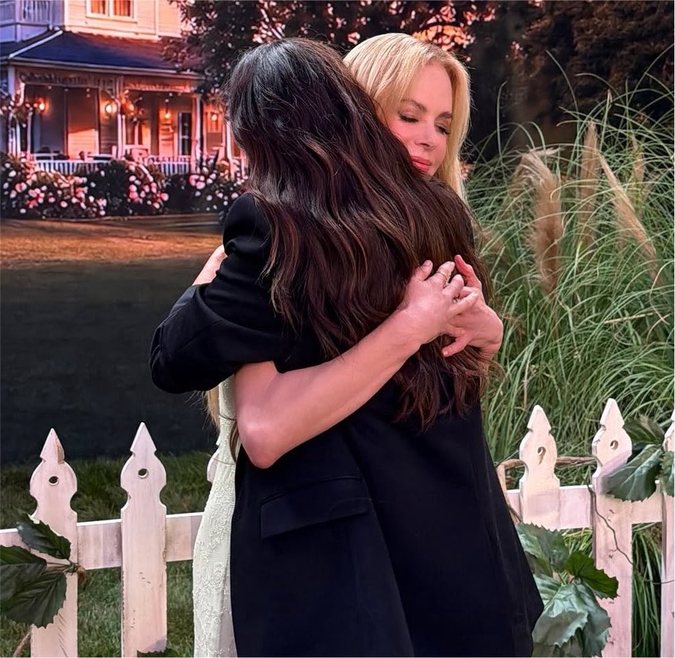adolcereverie's tweet photo. i’m not ok 🥺😭😭💘💘💘 https://t.co/rtvoyzGIeE