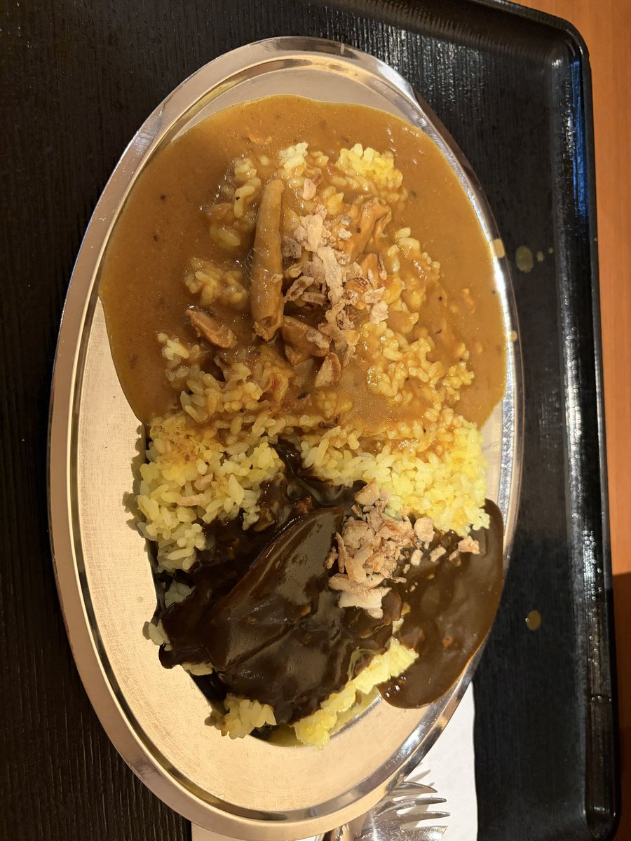 loukraft8's tweet photo. カレー食堂マッハ美味すぎる https://t.co/WU3w62wkc8
