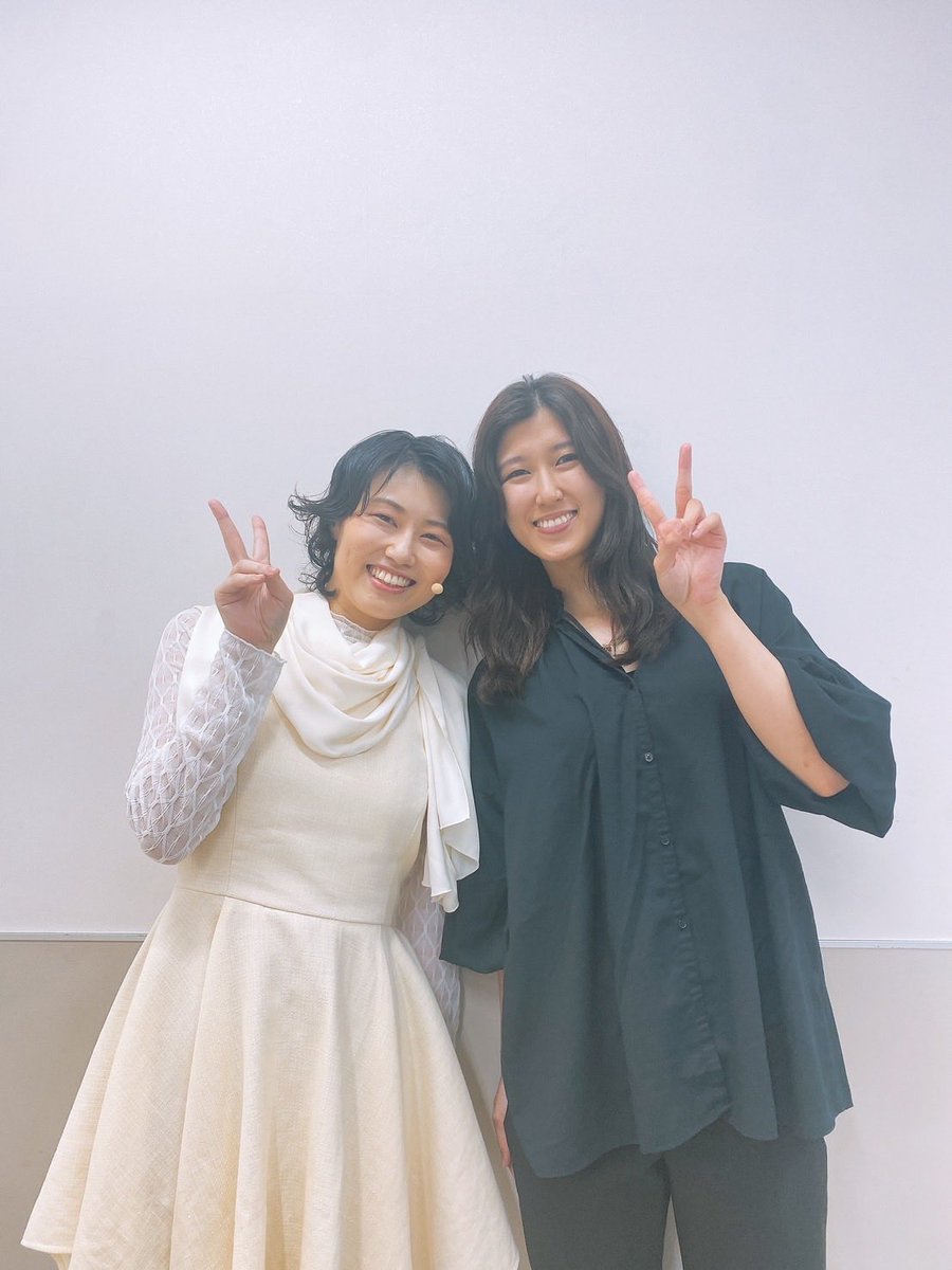 hamanana_'s tweet photo. 『BEYOND DAWN ～幾千の夜を越えて～』
　　　　3日目です！

昨日で千秋楽を迎えた、利穂子さんと📸

パフォーミングアーツの仲間が舞台の上で演じきる姿を袖から見て、すごく刺激をもらいました！お疲れ様です！

今日もキャストが変わるので、どんな世界観になるのか楽しみです✨

#ビヨンドドーン https://t.co/YsoRuYxWaU