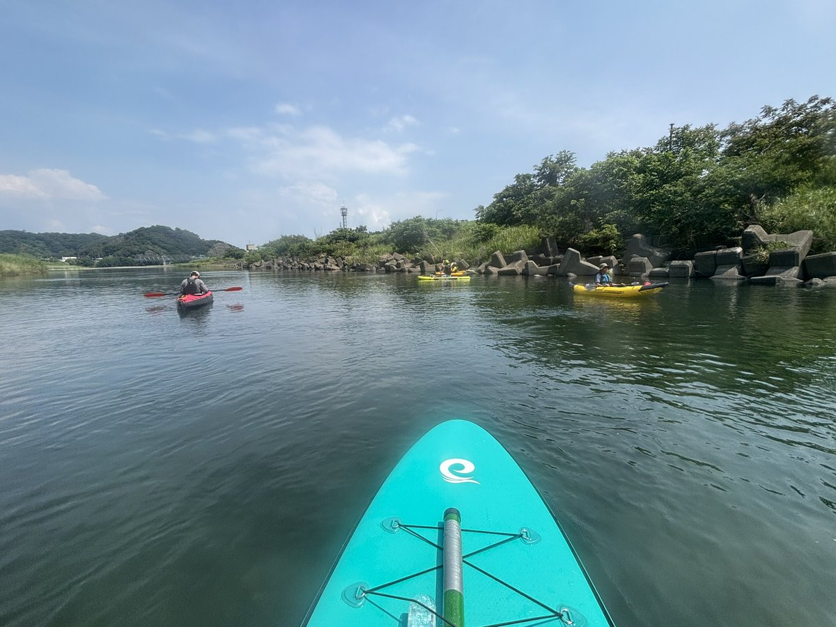 red_baz's tweet photo. 川下り終了。川の上は涼やかだった。地上は暑さエグいなー。 https://t.co/q8tN6I07Qi