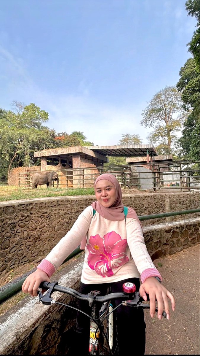 sherindipity_'s tweet photo. Morning bike ride at Ragunan✨
Happy bangeeet seru mau lagi!😍🫶🏻 https://t.co/u4ibb7Lf1N