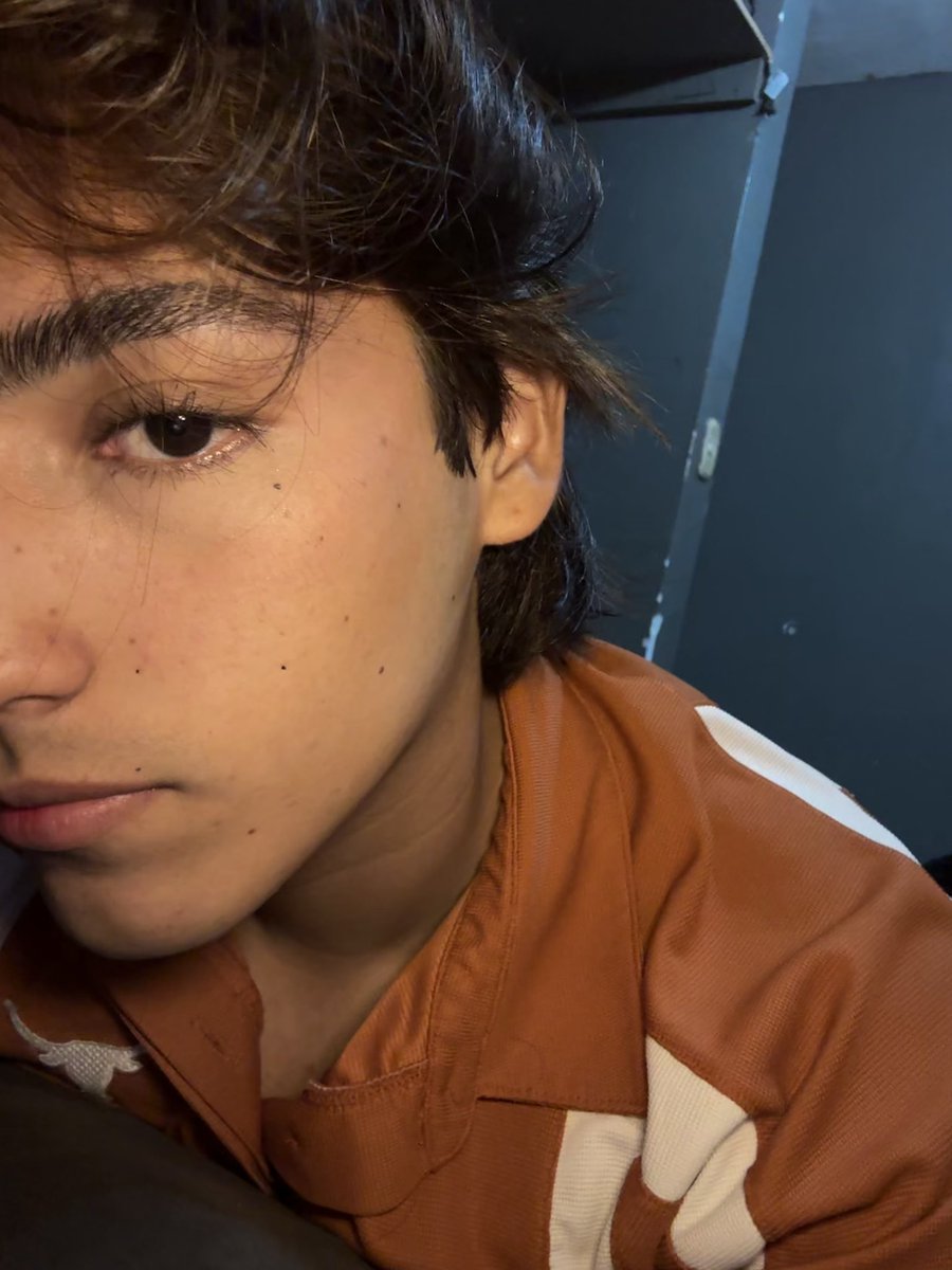 dreamboy_tw's tweet photo. Ya quiero novio oh amigos de perdido haha quien de Matamoros? #matamoros https://t.co/XhcbzMaJ3d