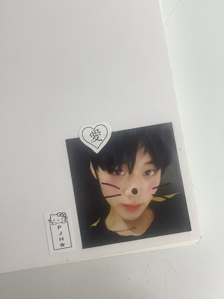 3aydo0r's tweet photo. 잉아너무 이뿌ㅠㅠㅠ 내플래너에 고이붙여놓아써 🫶🫶 
@youaremy1ove https://t.co/InNlgBQYRi