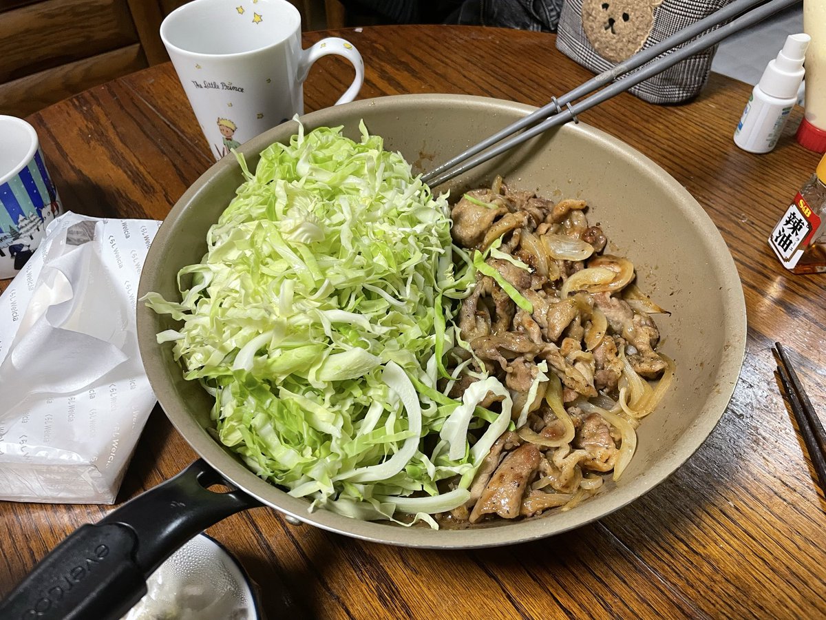 Wind_of_UNICORN's tweet photo. 昨晩 妻に所望されたので生姜焼きを製作
ヤスリがけはよくやってきたけどキャベツの千切りは難しい https://t.co/CWhnPY3ctc