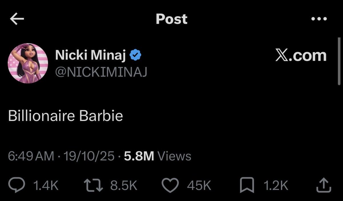 Paste2hefCopy's tweet photo. Cap Barbie 😂 https://t.co/ToQhHszVfn