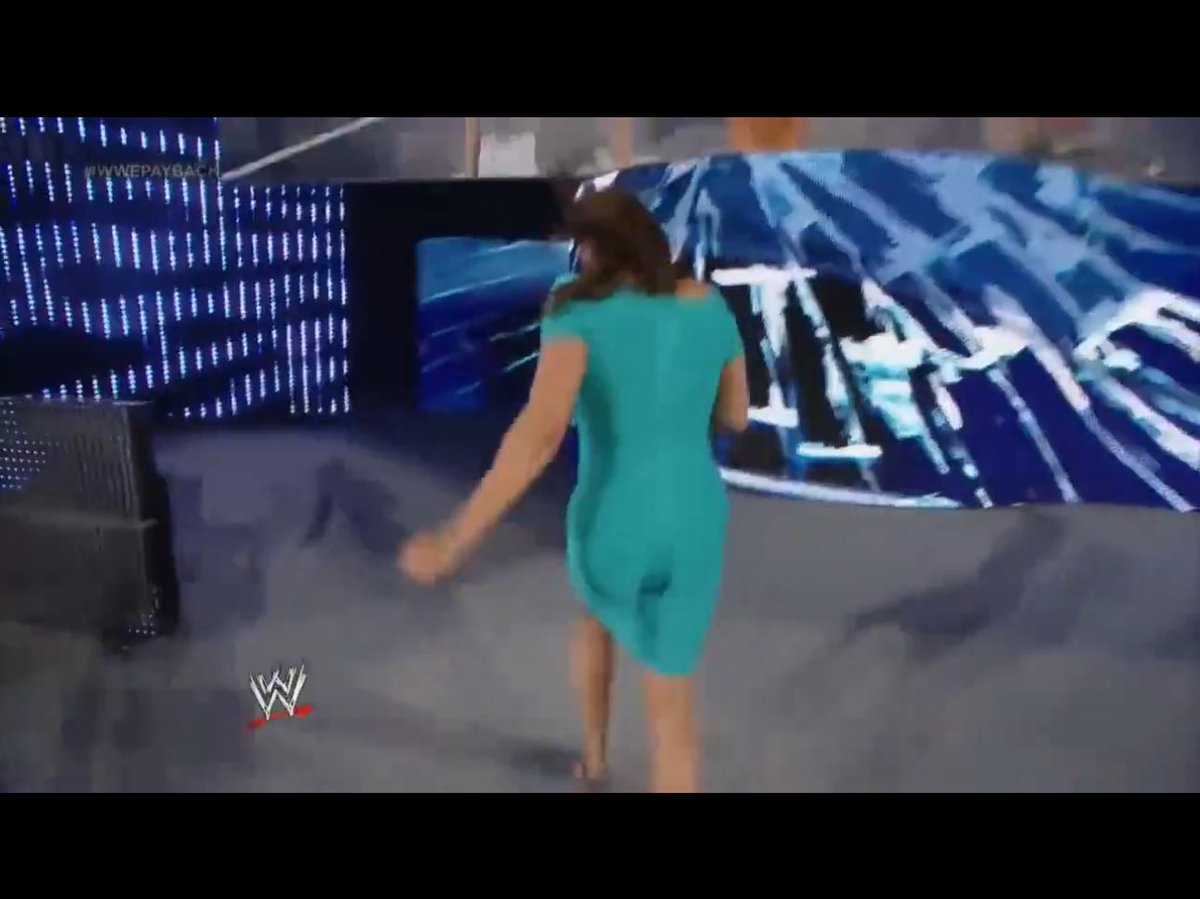 Txpiscestwink's tweet photo. @wrestlescripts She peed ok herself https://t.co/zcCx5pxfcJ