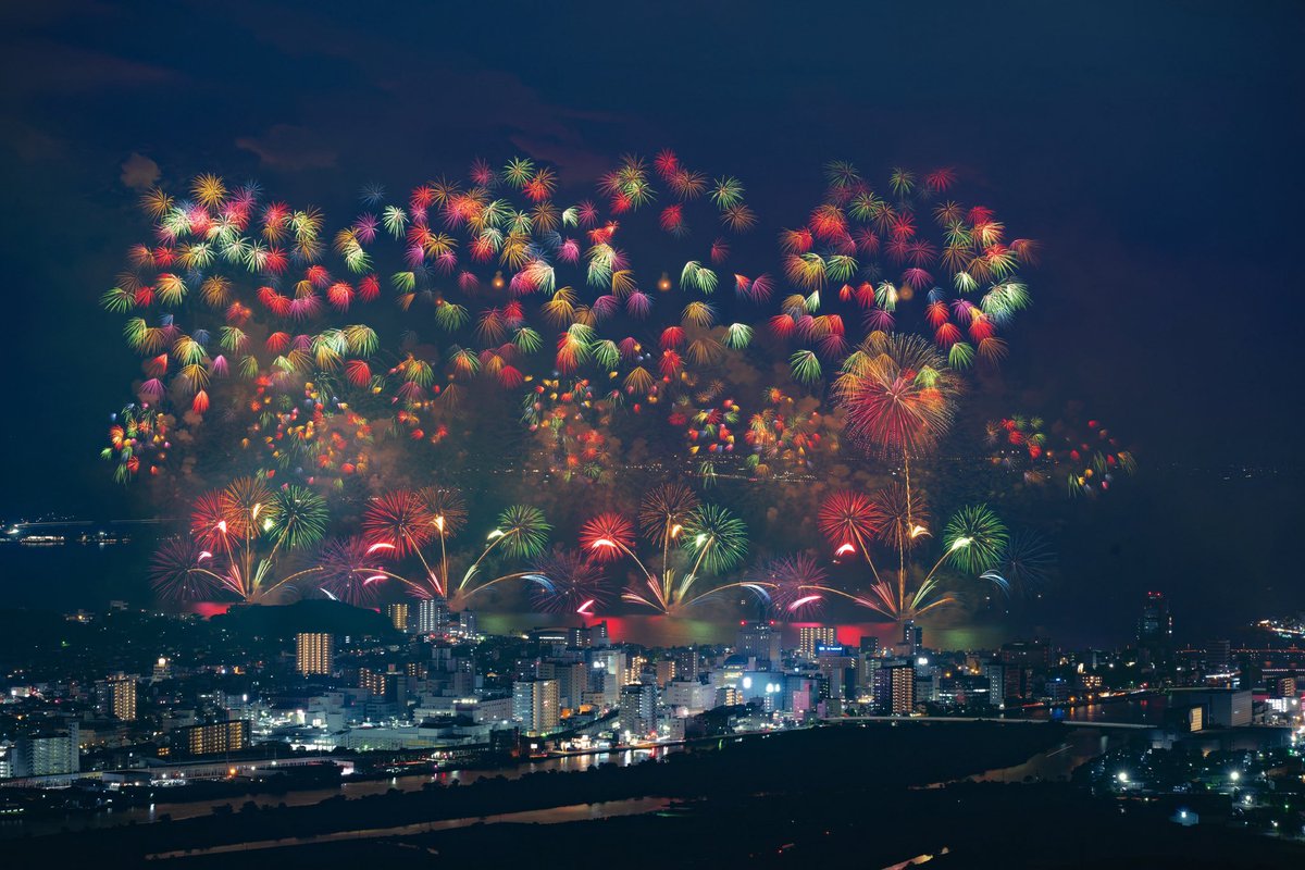 person_1911's tweet photo. 花火でした。
#松江水郷祭 https://t.co/1LcZ2aSjYB