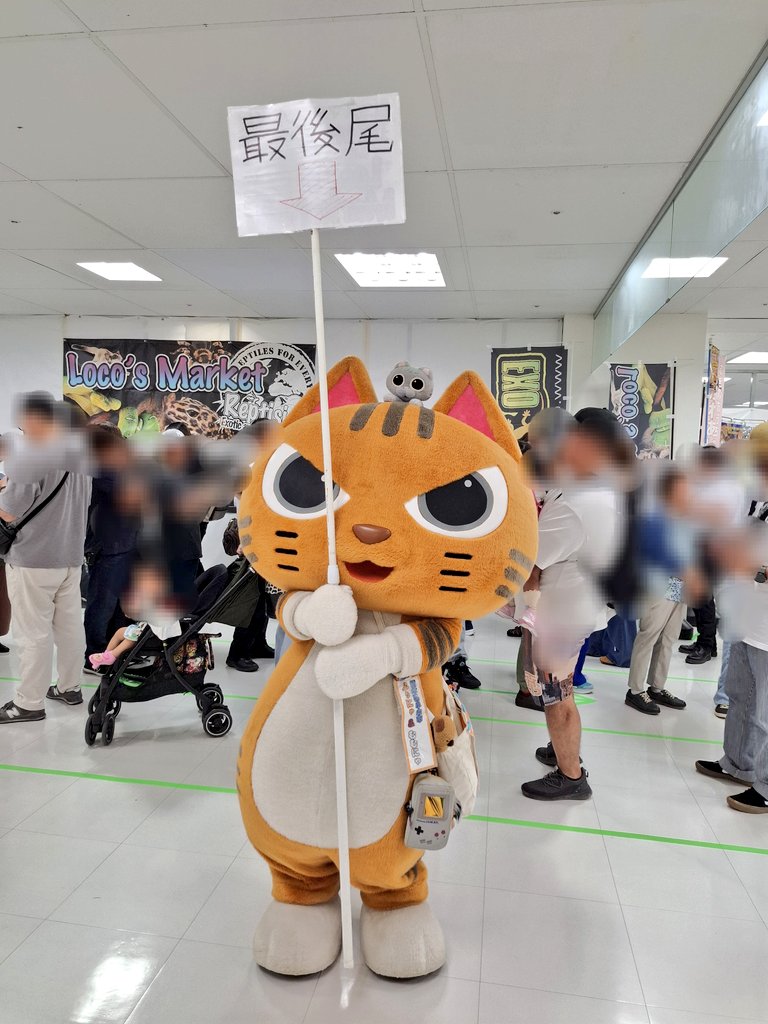 fuunya_mumunya's tweet photo. 1回目おさんぽおわって、2回目おさんぽは13時30分頃から
午後は
ロコズマーケットさん→うまいものフェア→ロブレ館内をおさんぽ(クラフト館さんや、4階など)
の予定ですにゃ⭐
#栃木県
#小山市
#おさんぽ部 https://t.co/vXRKrhbnBY