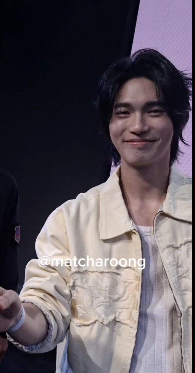 matcharoong's tweet photo. [Review after meeting Win up close for the first time: he truly is a star and my idol. ✨🐰]

Yesterday was the first time I got to see Win up close. I attended his first fan meeting back in 2023 and also his Prada event this June, but both times I could only see him from afar.

At Just You And Win in Jakarta, I finally got to see him properly with my own eyes... and he really is as precious as I always imagined. He is so much taller, fairer, and even more handsome in real life than he looks on camera. 🥹🫶🏻💚 Seeing him with my own eyes was truly a whole different experience. 🫠

Starting from the photo benefits session, I watched him over and over as he got closer to every fan. Even though the promoter announced that we weren't allowed to touch him, Win naturally leaned his head against fans, held their shoulders, and gently patted their heads. You could really tell how much he wanted every fan to have a warm and memorable moment with him.

He was also having so much fun throughout the entire show. He looked genuinely happy from beginning to end. There were no tears during this fan meeting... only us crying after he left the stage because we realized we never know when he'll come back to Indonesia again. 🥺

One moment that touched me the most was when Win shared that he chose to sing "Dtit Gub" again after five years, especially so he could sing it together with Indonesian fans. 🥺🫶🏻

He was incredibly cheerful and playful while acting out scenes with the three lucky fans on stage. It was so adorable to watch. 🥹✨

I also noticed the little things that show how thoughtful he is. He adjusted his chair with a pillow, then realized it would be better if he stood so everyone could see him clearly. He ended up standing for almost the entire show just for us. 🥺🫶🏻

And of course, just like always, he came down from the stage to get even closer to the fans. ✨💚

I'm so grateful that Win chose Indonesia for this fan meeting. The fact that it happened on my birthday made it even more special. I got to celebrate with so many wonderful friends, create unforgettable memories together, and receive so many birthday wishes. I may not be able to express everything I feel, but I'm truly, deeply happy and grateful. Thank you to everyone at the venue and here 🥹💚🙏🏻

I really hope I'll get to see P'Win again in the future, and I hope he can visit Indonesia many more times. 🫶🏻

This fan meeting only made me want to support him for an even longer time. I truly wish more people could know and love him, because he deserves every bit of love he receives. He's so kind, genuine, thoughtful, and full of warmth. I already loved him before, but after last night, that love has grown even more. 🥺💚🫶🏻

See you again someday, P'Win @winmetawin. I love you to the moon and back. 💚🫶🏻🐰✨🙏🏻