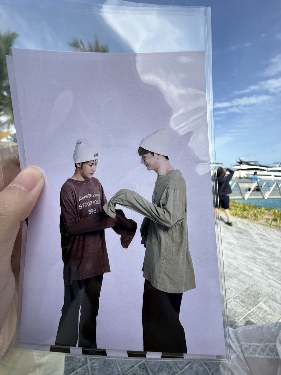 XingXing_R's tweet photo. วันไหนผมท้อ ผมพอ ผมลาาาาา

#GARNIERMOCHIMALDIVESXKRISTSINGTOD3
#คริสสิงโต https://t.co/4pUNebG4Jp