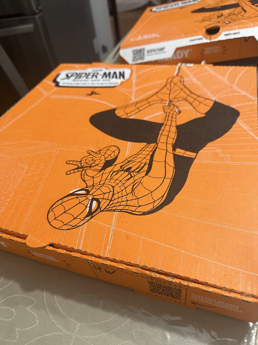 sk8rsuhs's tweet photo. spiderman-ful day https://t.co/kQo3z5L7li