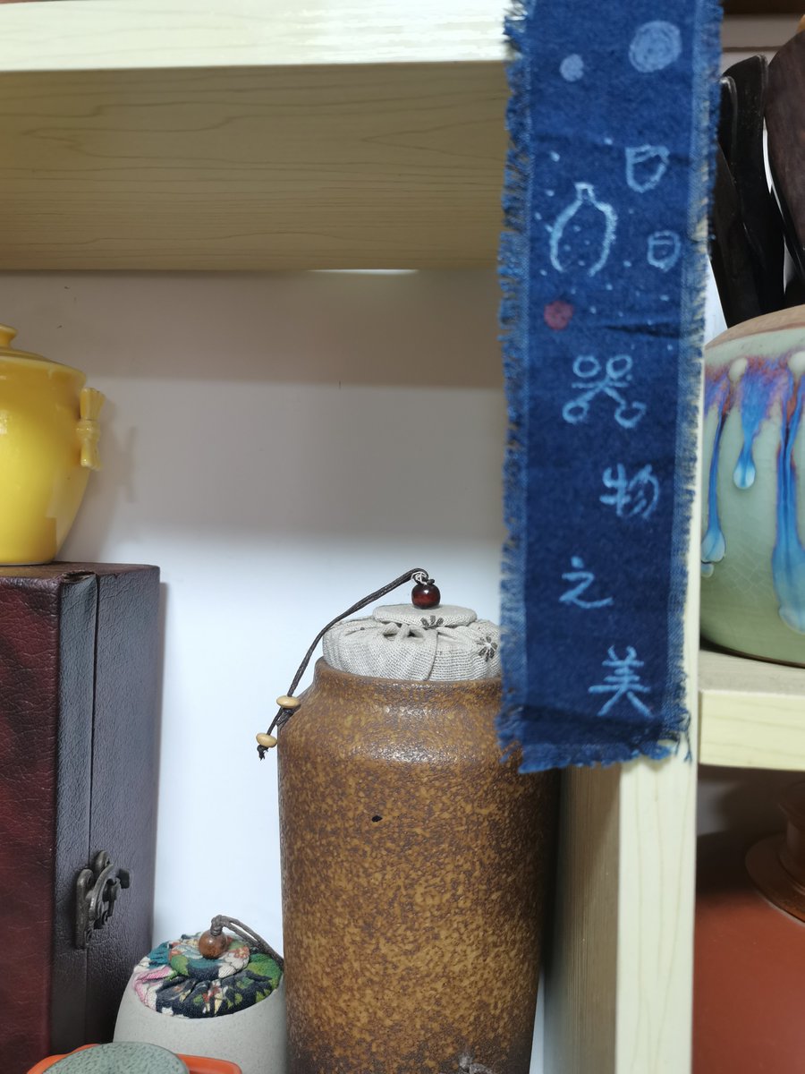 MatthewsAn2702's tweet photo. Dipped my hands in indigo dye today, watching the soft blue bloom on linen under the sun—small, magical art moment that makes every ordinary thing feel special https://t.co/5x6drT0PSx