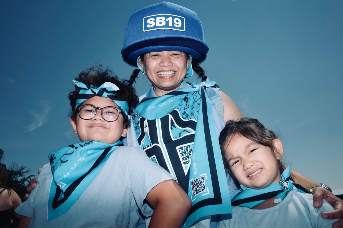 MMharljoy's tweet photo. π΅π β‘οΈ πΊπΈ β‘οΈ π β‘οΈ ππ©΅π
#GoATin
#SBandana
#SBandana2026
#SBayanihan
#ATINAngels
#RockItDontBlockIt
#BlueOceanForSB19
#FirstFilipinoAtLolla
#FirstAllFilipinoAtLolla
#SB19
#RockTheBlueDontBlockTheView
#CocoGentoSaAmerika
#Excitexiety
π©΅π https://t.co/jz1yILArBS