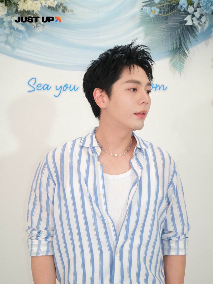 Justupbangkok's tweet photo. อัพ ภูมิพัฒน์ ในงาน
 Where Blue Breezes Kiss, Hearts Meet the Sunset 海风亲吻，落日同航

#SeaYouWithUpPoom https://t.co/EGUqqtUIRJ