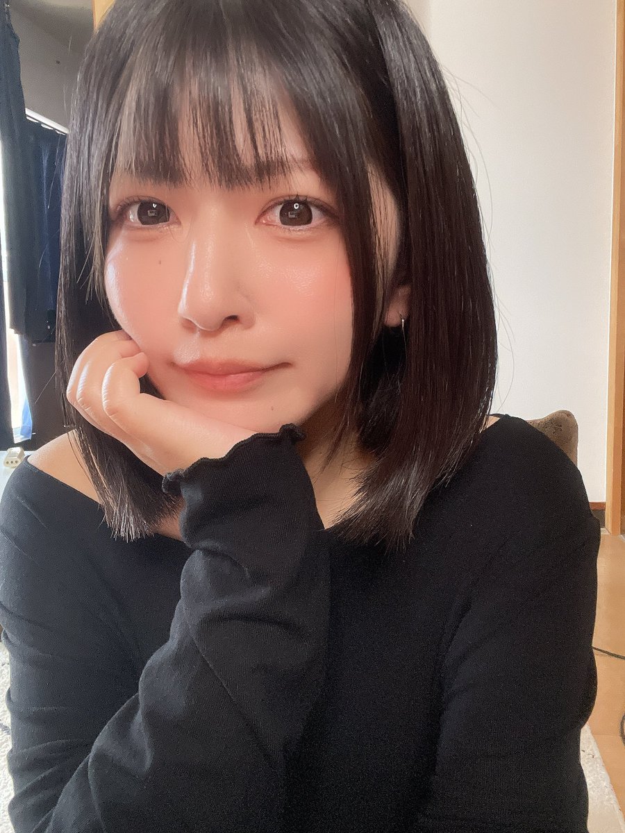 最近ボブヘア馴染んできた。 14時から配信開始だよ〜ん│ ̂⩊፟ ̂𐅀♡