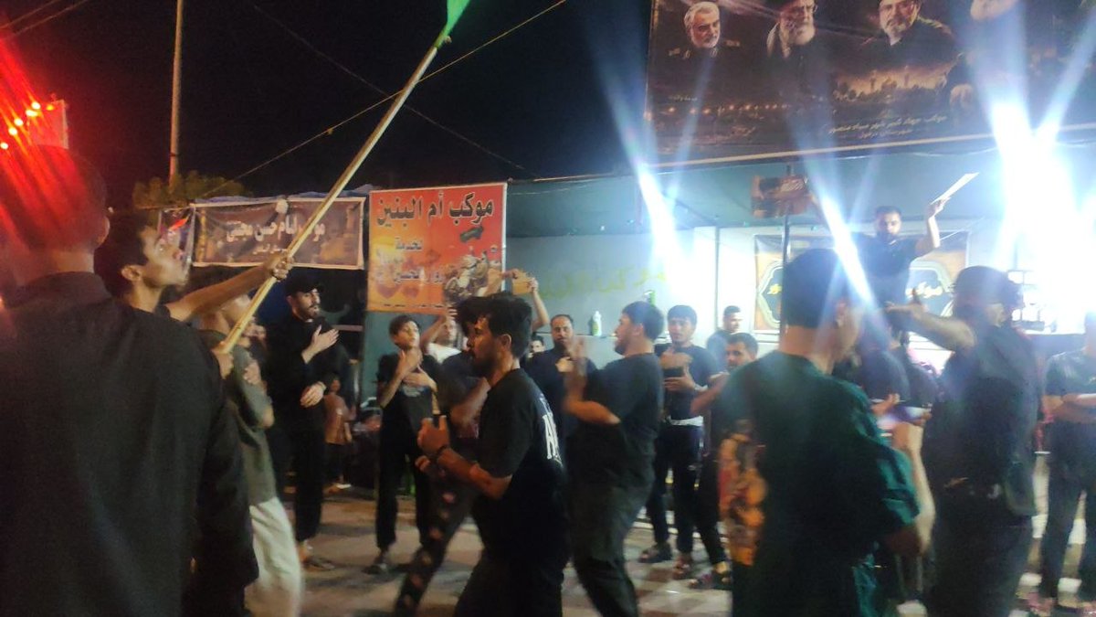 Shayyan1398's tweet photo. هر موکب، سنگری بی‌ادعاست؛ جایی که عشق، بی‌منت خدمت می‌کند.
#یا_لثارات_الحسین #جان_فدای_حسین https://t.co/FZWrcD0AMO