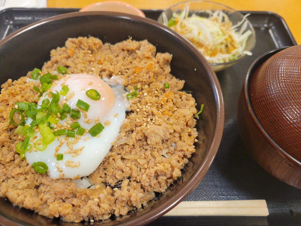 tumi_cos's tweet photo. ご飯なう https://t.co/8IILWiYnED