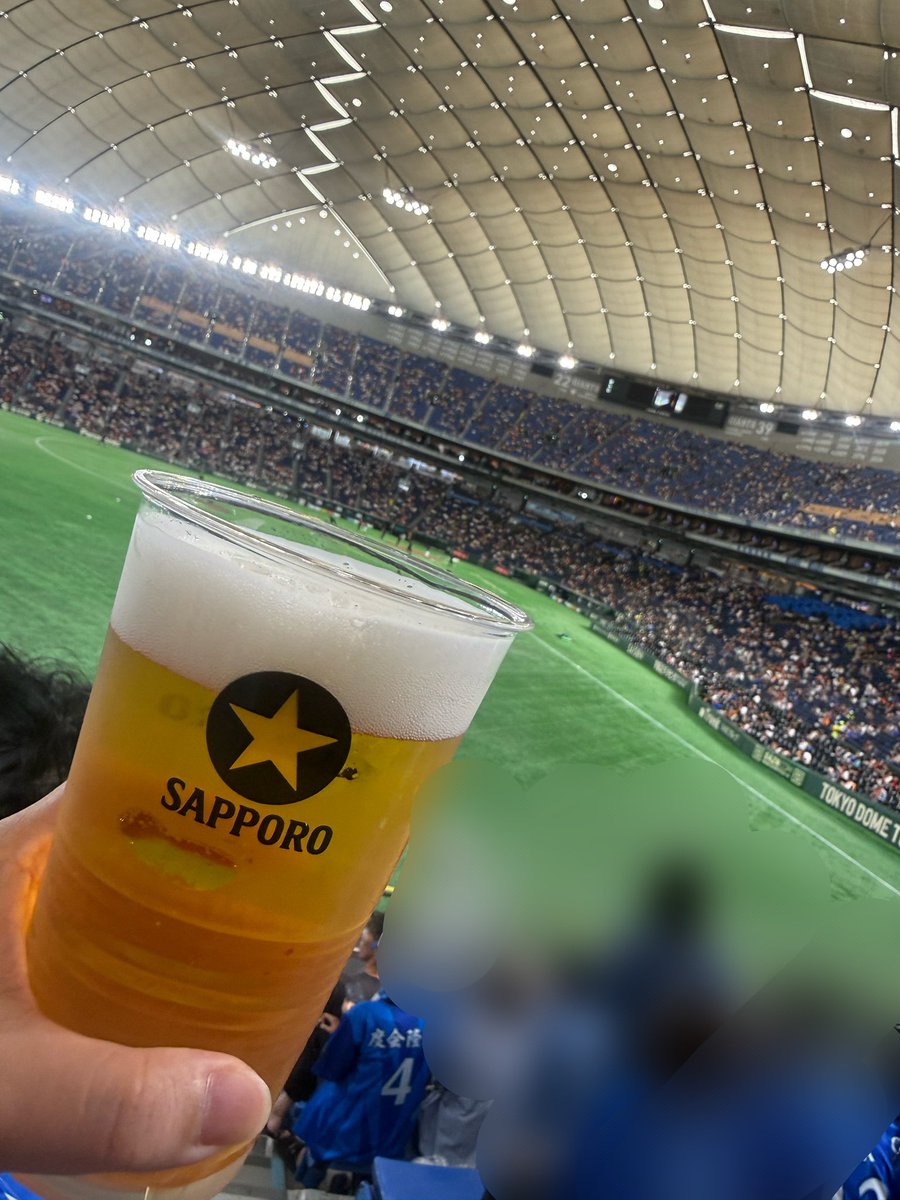 chi_sachi_sa's tweet photo. 飲むのです🍻😘 https://t.co/UMs8azfrc8