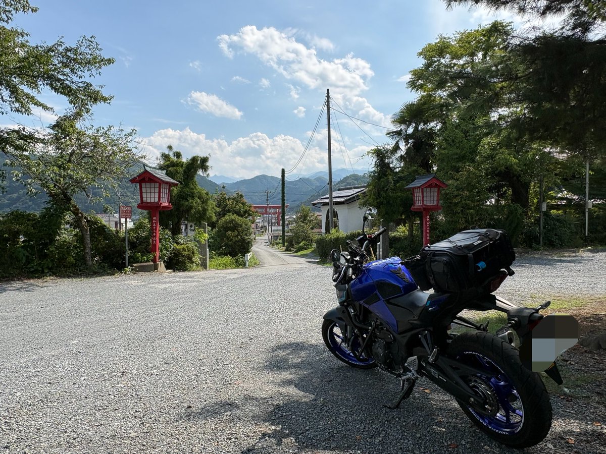 train_zaemon's tweet photo. 昨日のルート
でっぱつ→道の駅あしがくぼ→道の駅あらかわ→浦山ダム→小鹿神社→道の駅ちちぶ→帰宅
雨がぱらついて来たのでGS寄らず急いでバイクカバーかけて家に入ったらゲリラ豪雨で間一髪だった。空いてる山道は楽しい。299は行きも帰りも車連なりがちだった。初めて200km以上走った✌️ https://t.co/gZ2VSEIoAF
