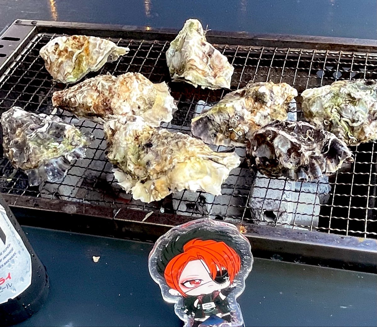 you0044444's tweet photo. 宮島最後は‼️自分で焼く！
焼きガキ食べた‼️‼️
2個ほど焦がしてしまった💦
冬は生牡の蠣食べ放題🦪も
してるらしい❣️❣️ https://t.co/P5C9ffz2Eh
