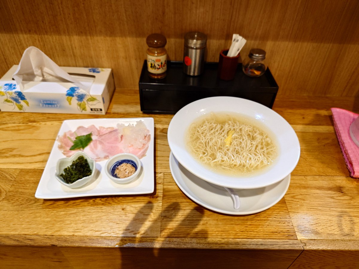 covaco_db's tweet photo. お昼ごはーん https://t.co/bcjJPFYXWJ